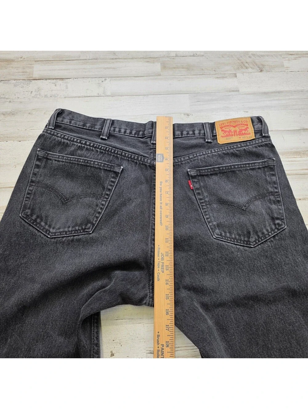 Vintage Levi's 550 Relaxed Fit Jeans Mens Size 40x32 Black Cotton Denim